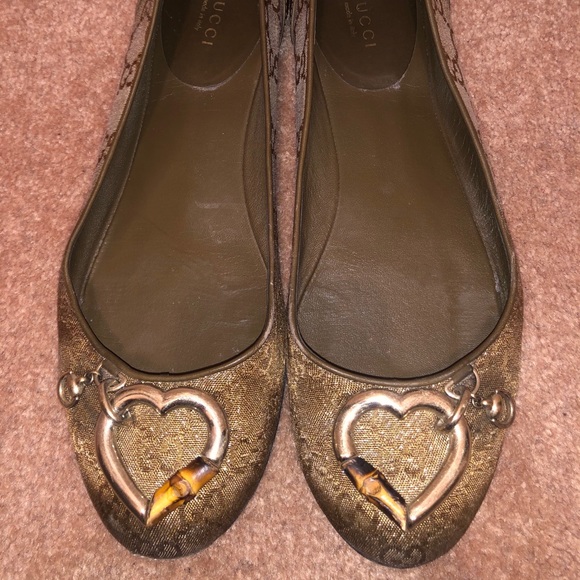Authentic GUCCI flats - Picture 1 of 2